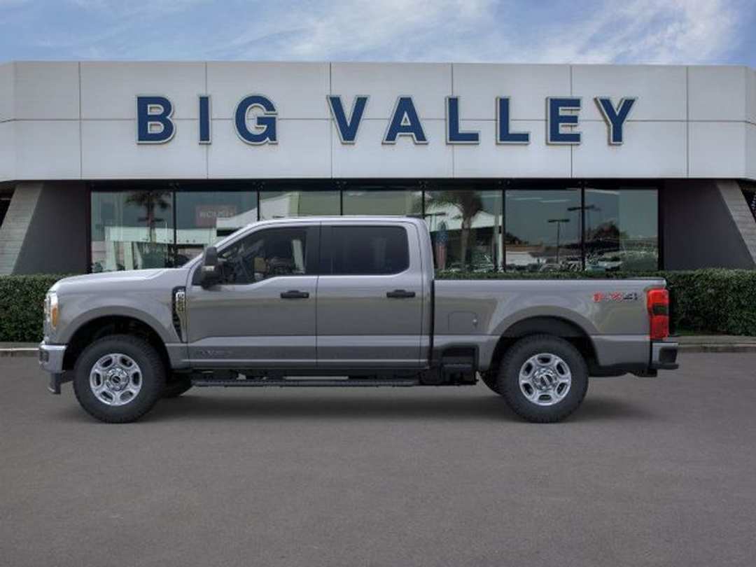 2026 Ford F-250Sd XLT - Image 3