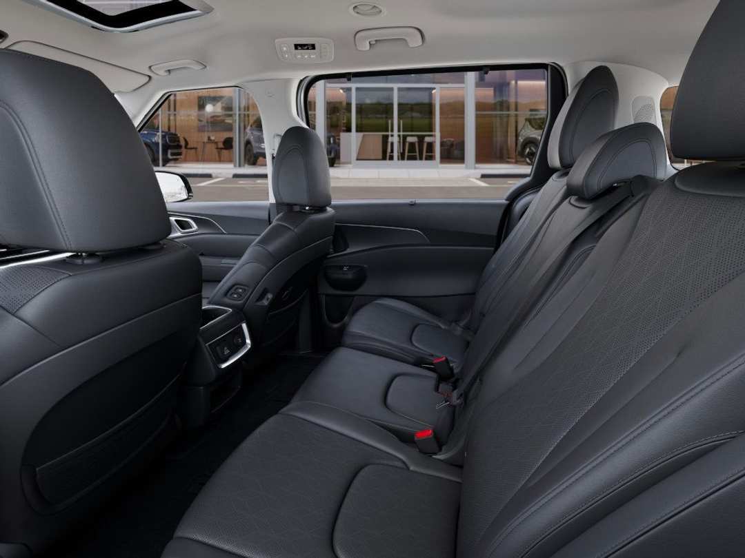 2026 Kia Carnival SX - Image 18