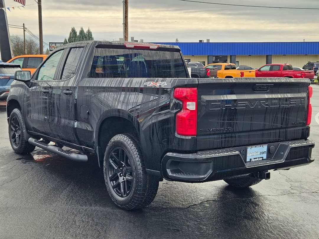 2026 Chevrolet Silverado 1500 Custom - Image 4