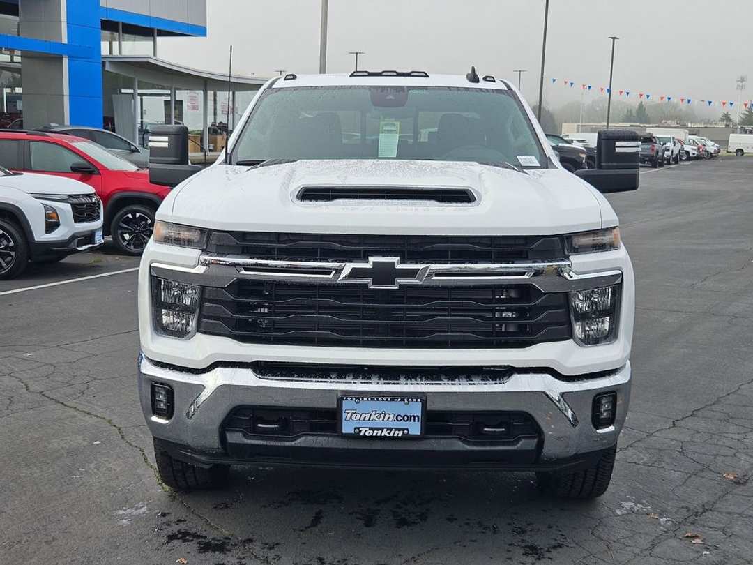 2026 Chevrolet Silverado 3500Hd LT - Image 9