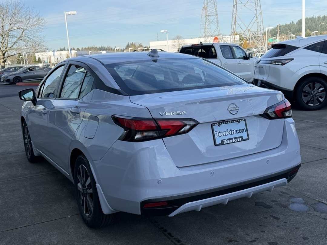 2025 Nissan Versa 1.6 SV - Image 7