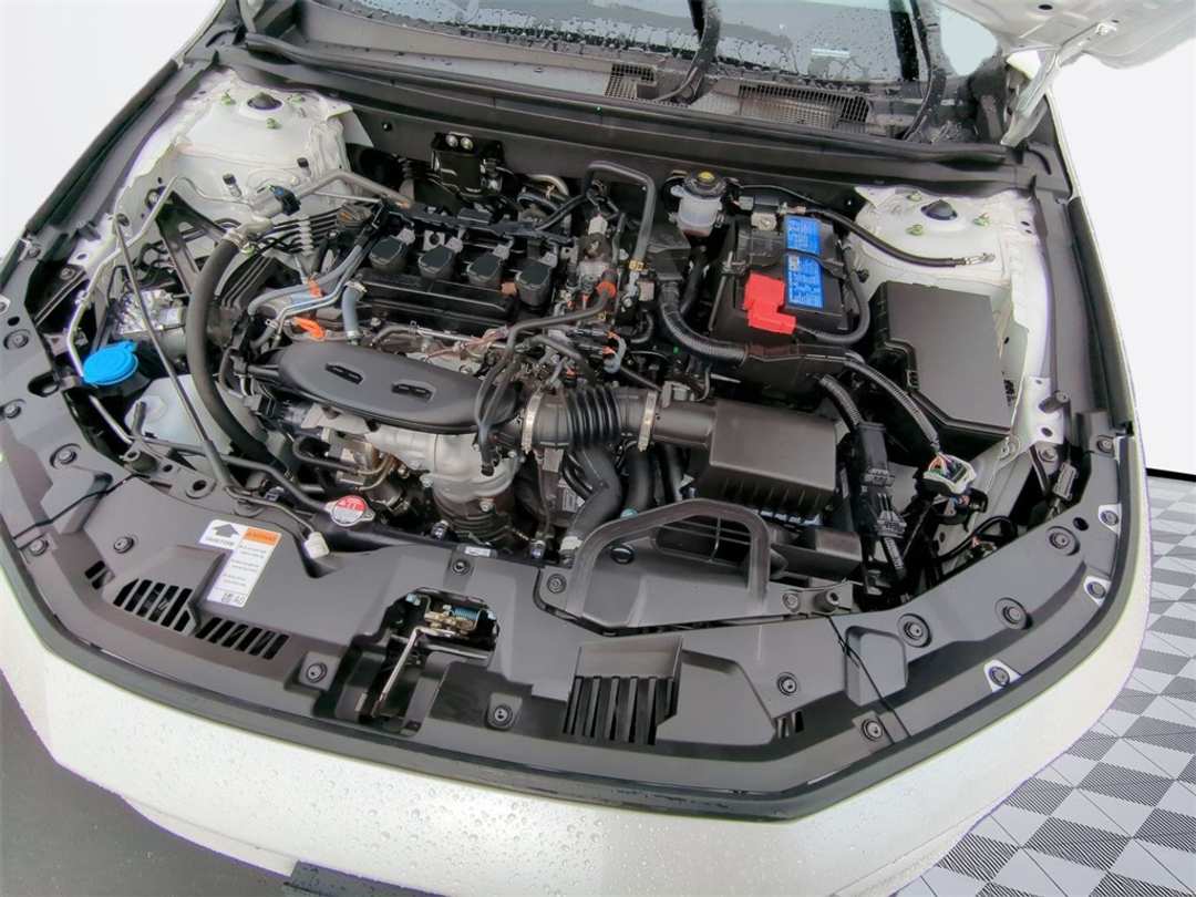 2025 Honda Accord SE - Image 30