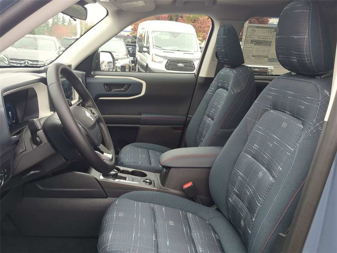 2025 Ford Bronco Sport Heritage - Image 13