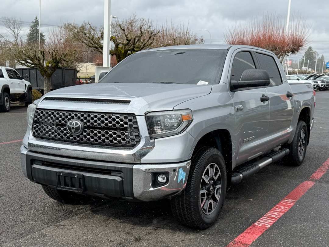 2018 Toyota Tundra SR5 - Image 4