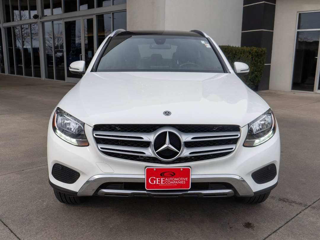 2018 Mercedes-Benz GLC GLC 300 - Image 2
