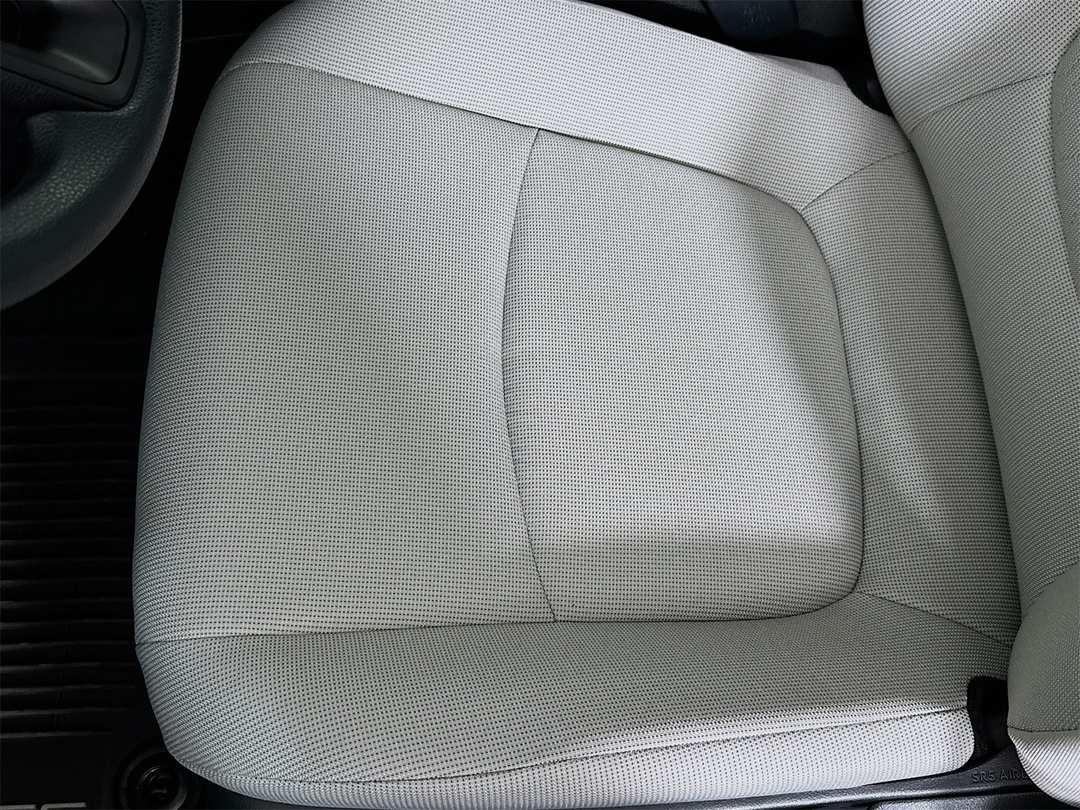 2026 Toyota Corolla Cross L - Image 19