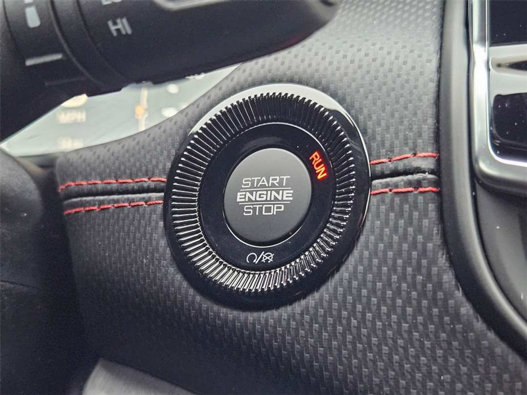 2026 Jeep Compass Trailhawk - Image 17