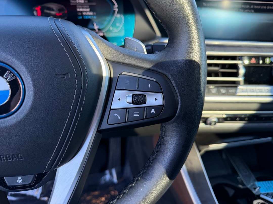 2023 BMW X5 xDrive45e - Image 19