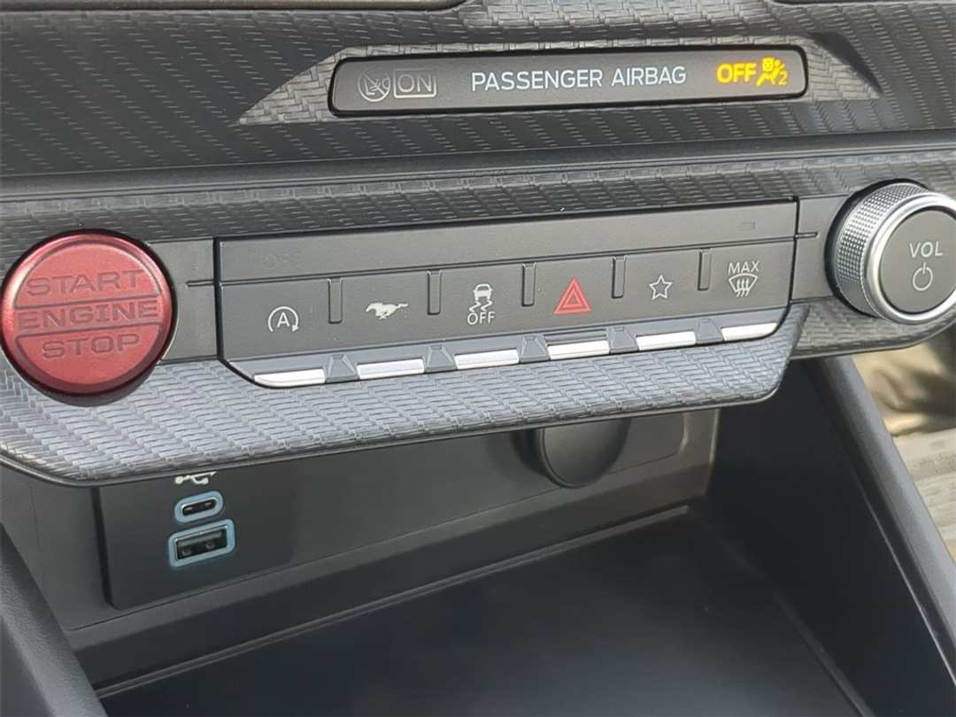 2026 Ford Mustang EcoBoost - Image 21