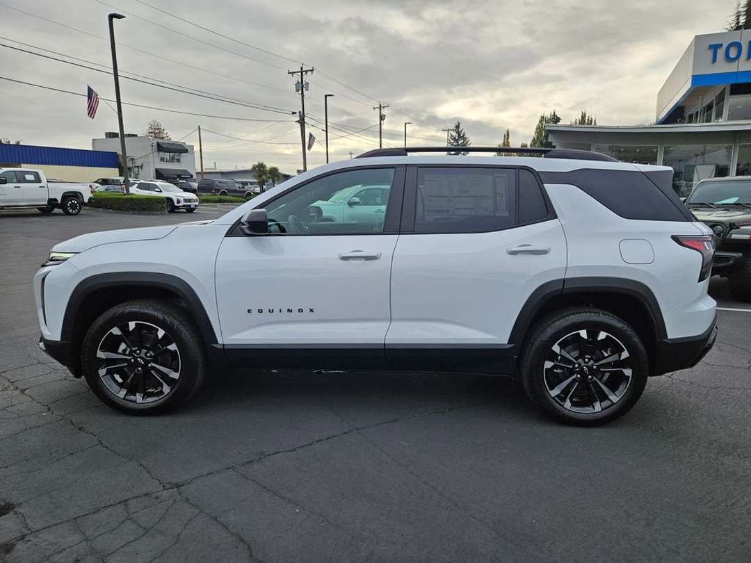 2026 Chevrolet Equinox RS - Image 3