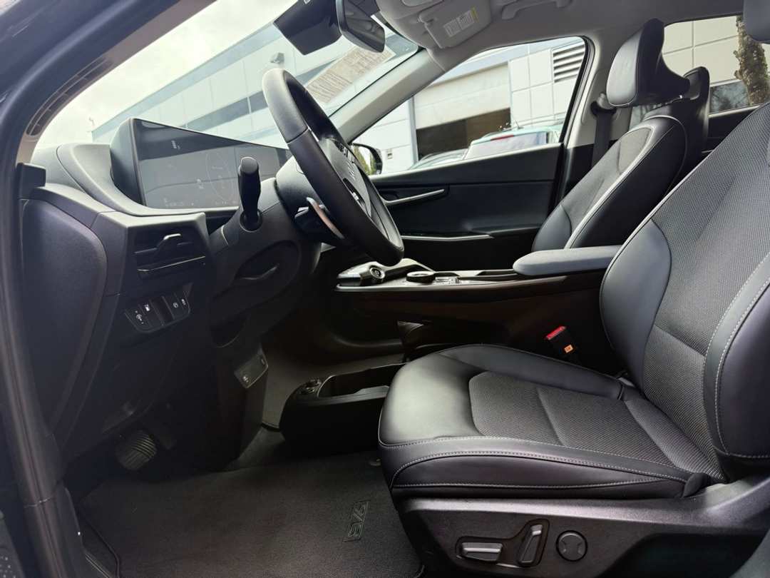 2024 Kia Ev6 Light - Image 30