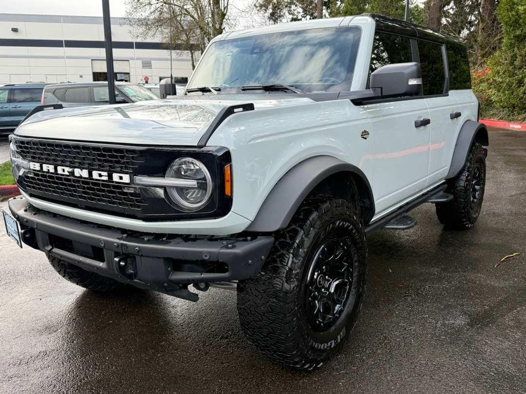 2024 Ford Bronco Wildtrak - Image 8