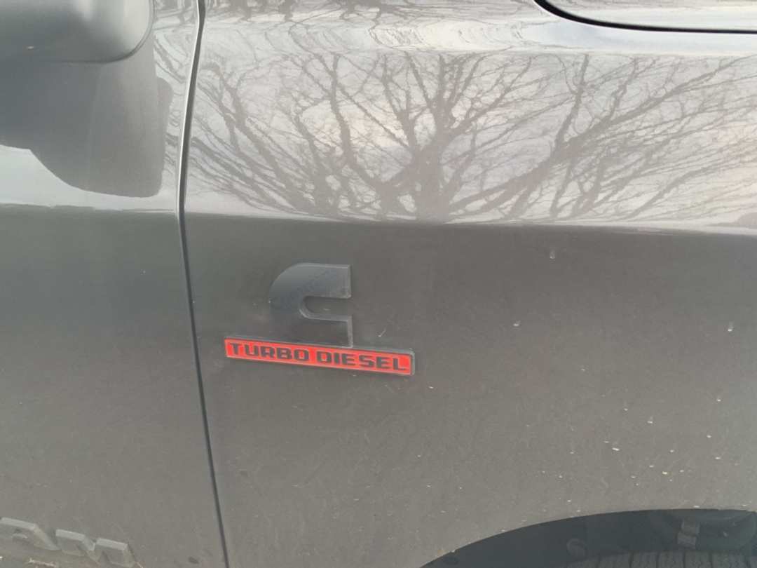 2025 Ram 3500 Laramie - Image 8