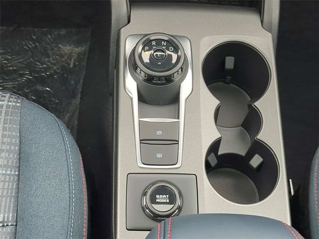 2025 Ford Bronco Sport Heritage - Image 17