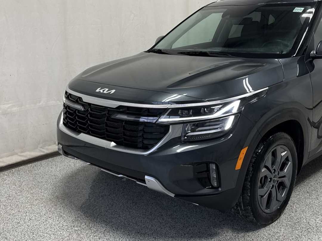 2024 Kia Seltos EX - Image 3