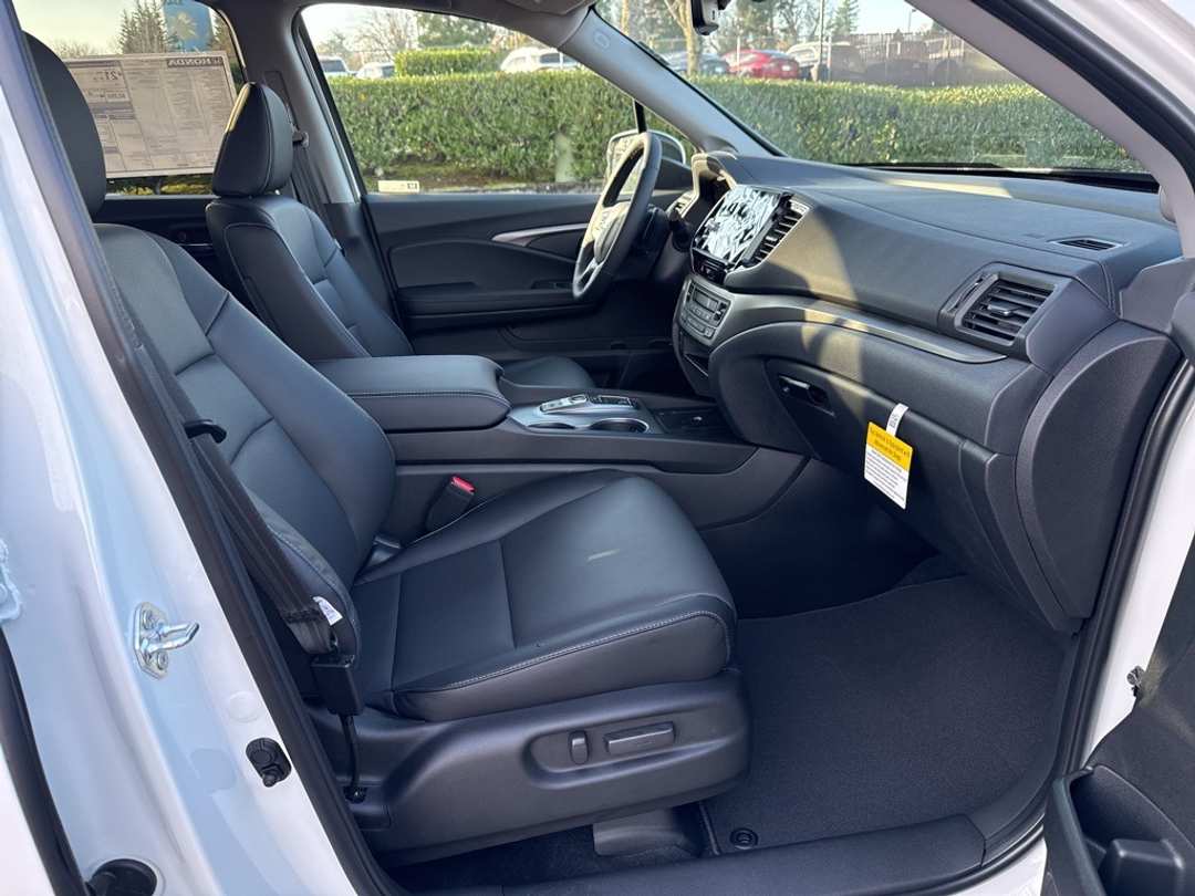 2026 Honda Ridgeline RTL - Image 25