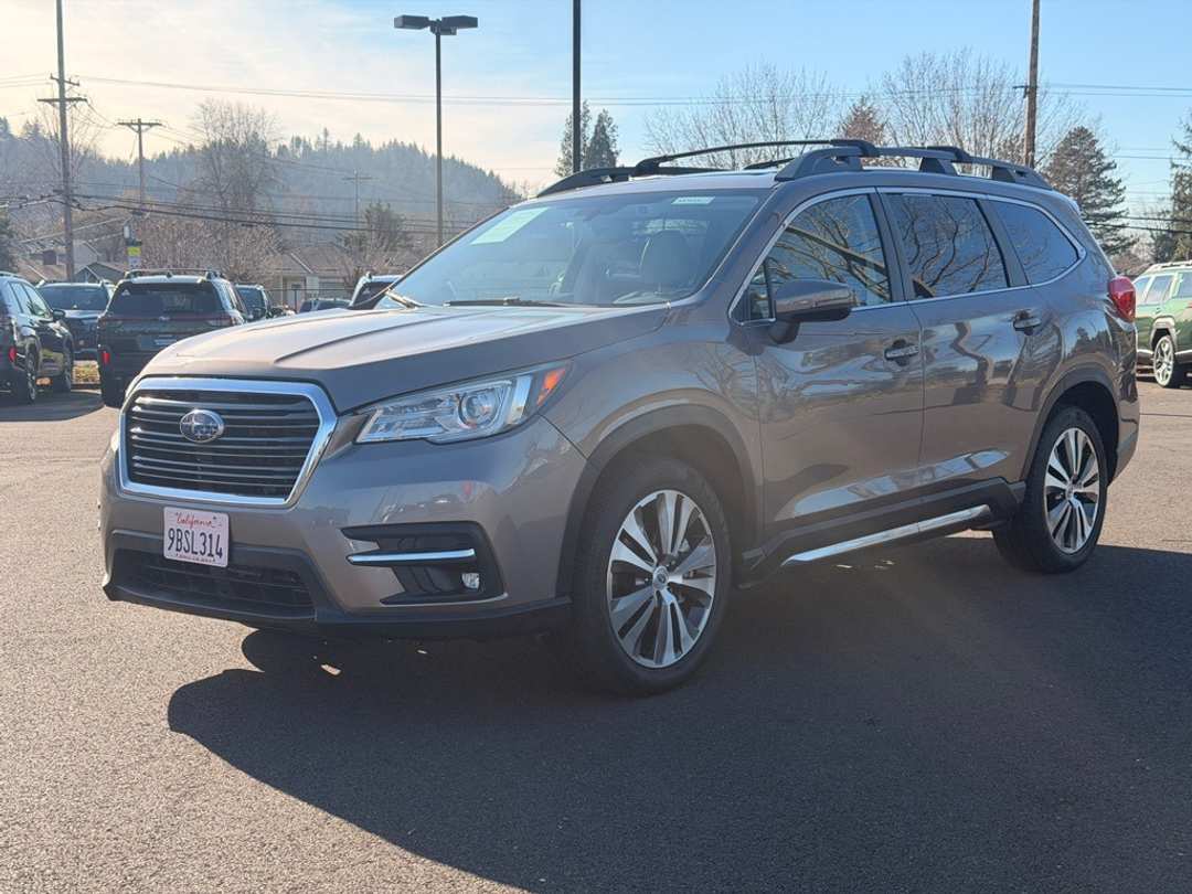 2022 Subaru Ascent Limited - Image 3