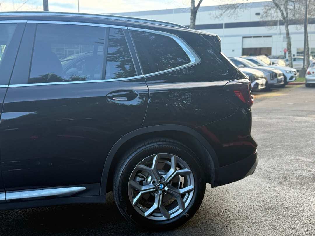 2023 BMW X3 xDrive30i - Image 10