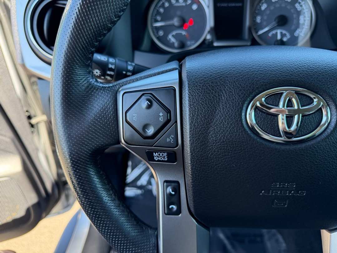 2021 Toyota Tacoma SR5 - Image 18