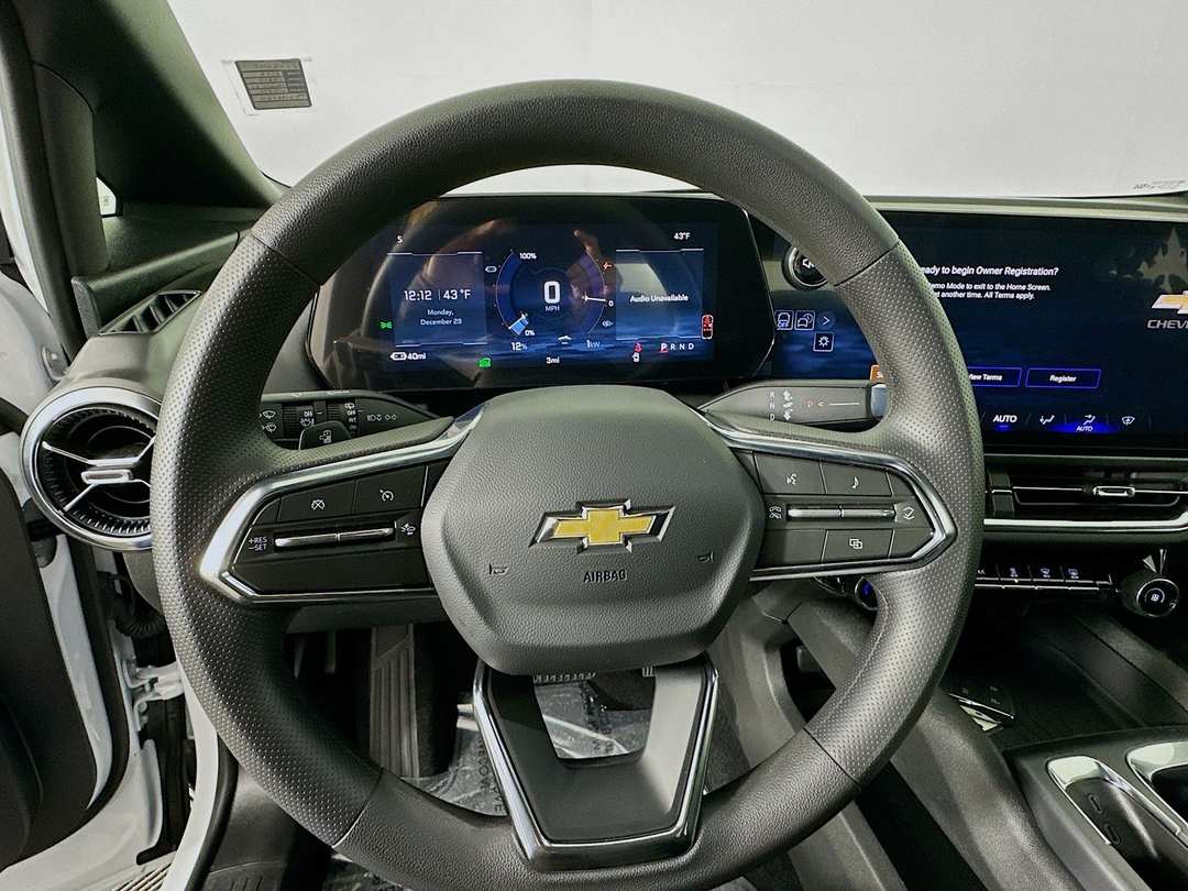 2026 Chevrolet Equinox Ev LT - Image 11