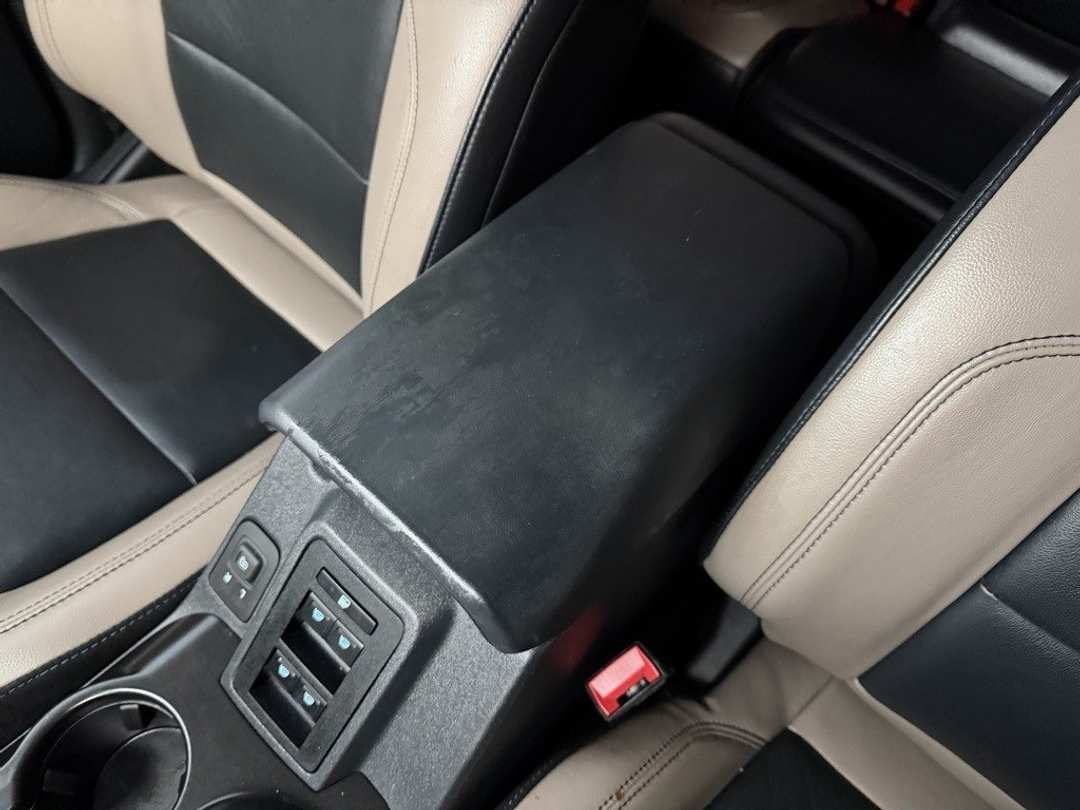 2022 Ford Bronco Wildtrak - Image 25