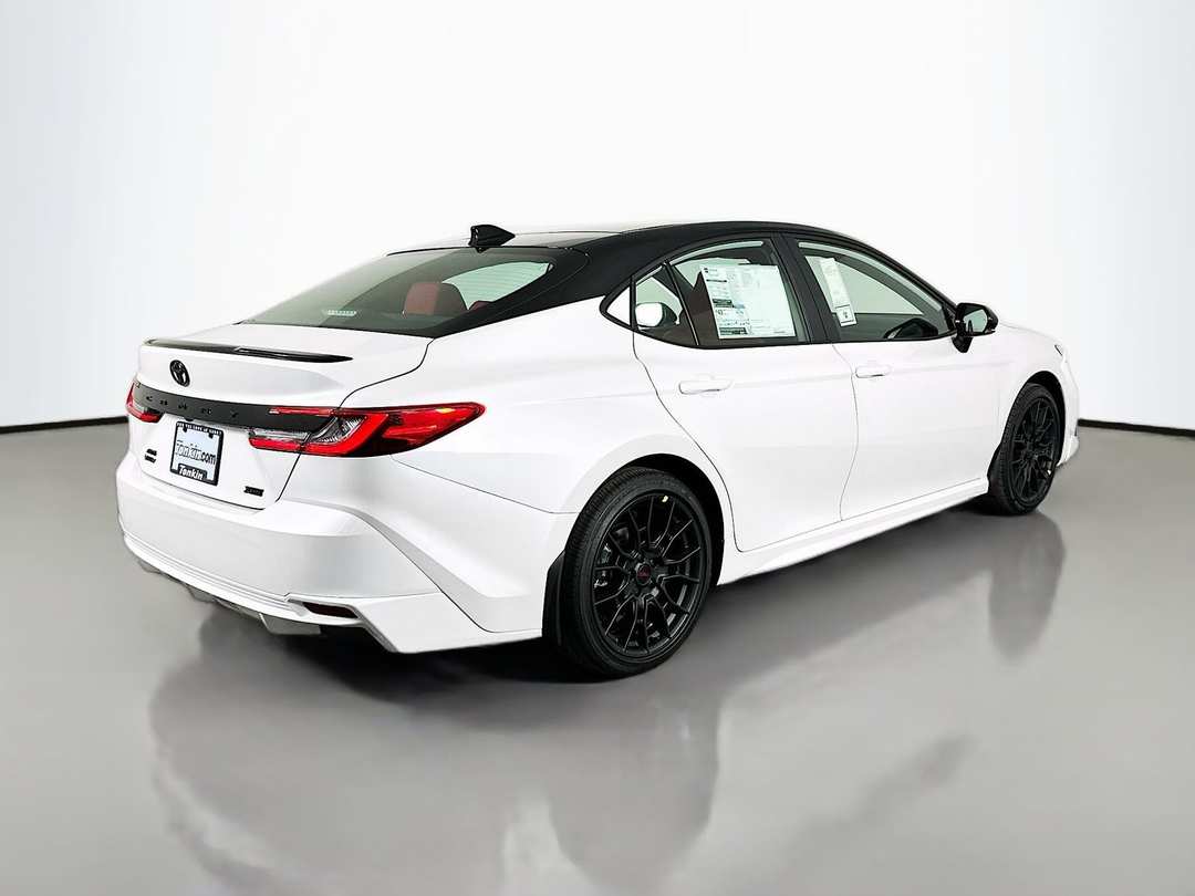 2026 Toyota Camry XSE - Image 7