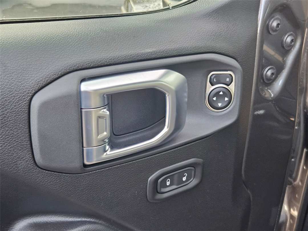 2026 Jeep Gladiator Rubicon - Image 11