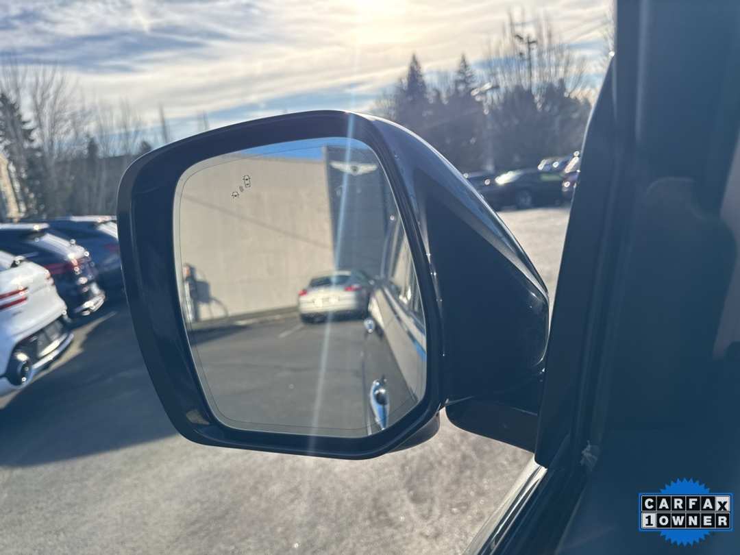 2024 Nissan Armada SL - Image 37