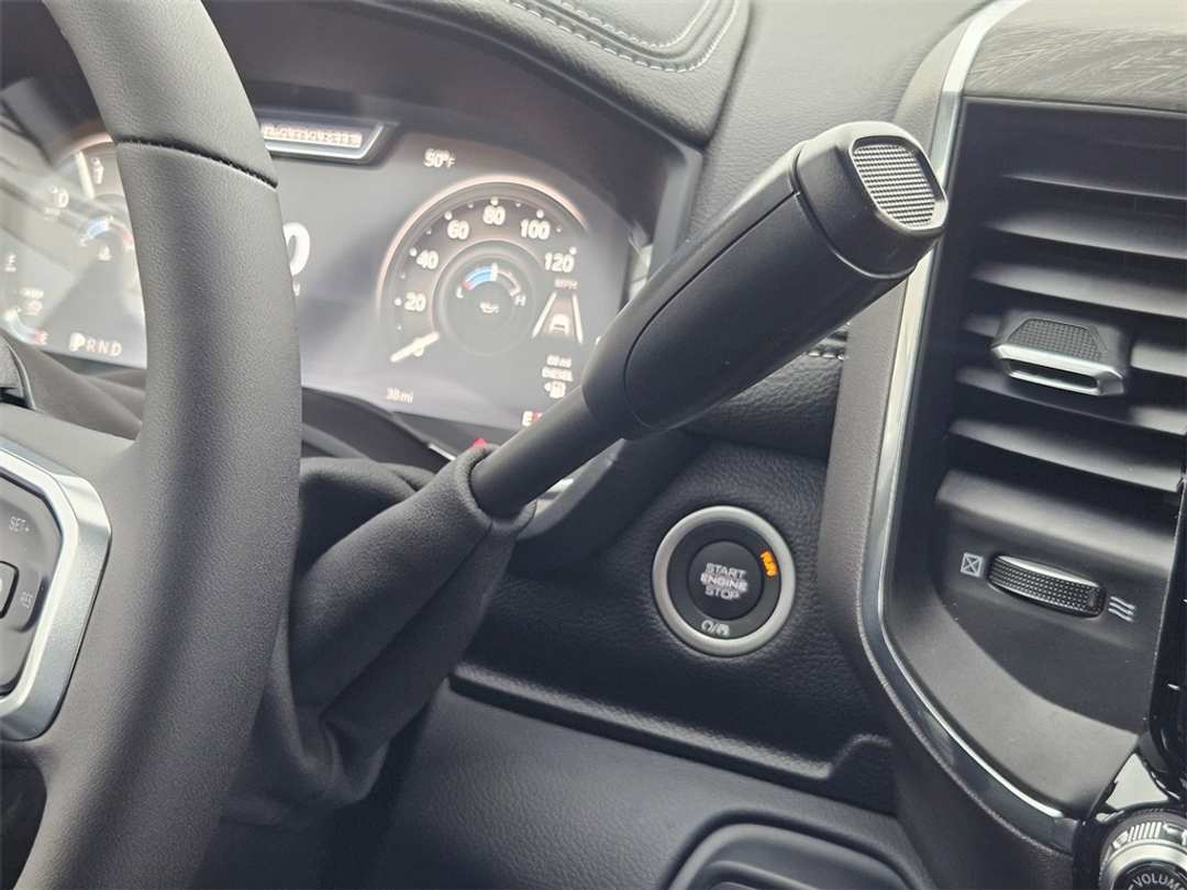 2026 Ram 3500 Laramie - Image 18