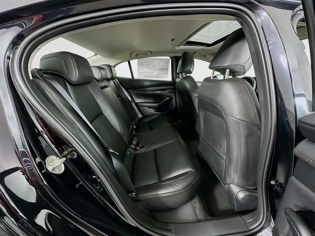 2026 MAZDA Mazda3 2.5 S Preferred - Image 27