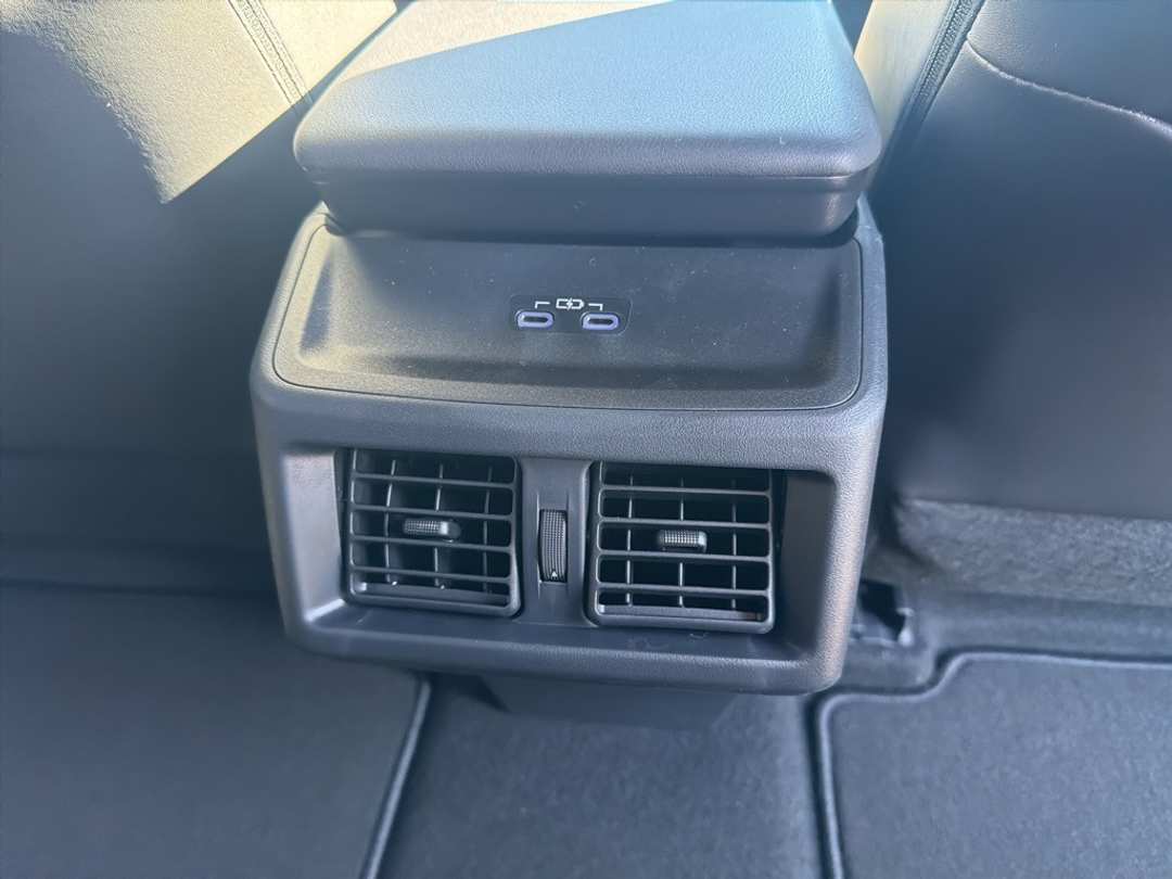 2026 Subaru Solterra Premium - Image 25