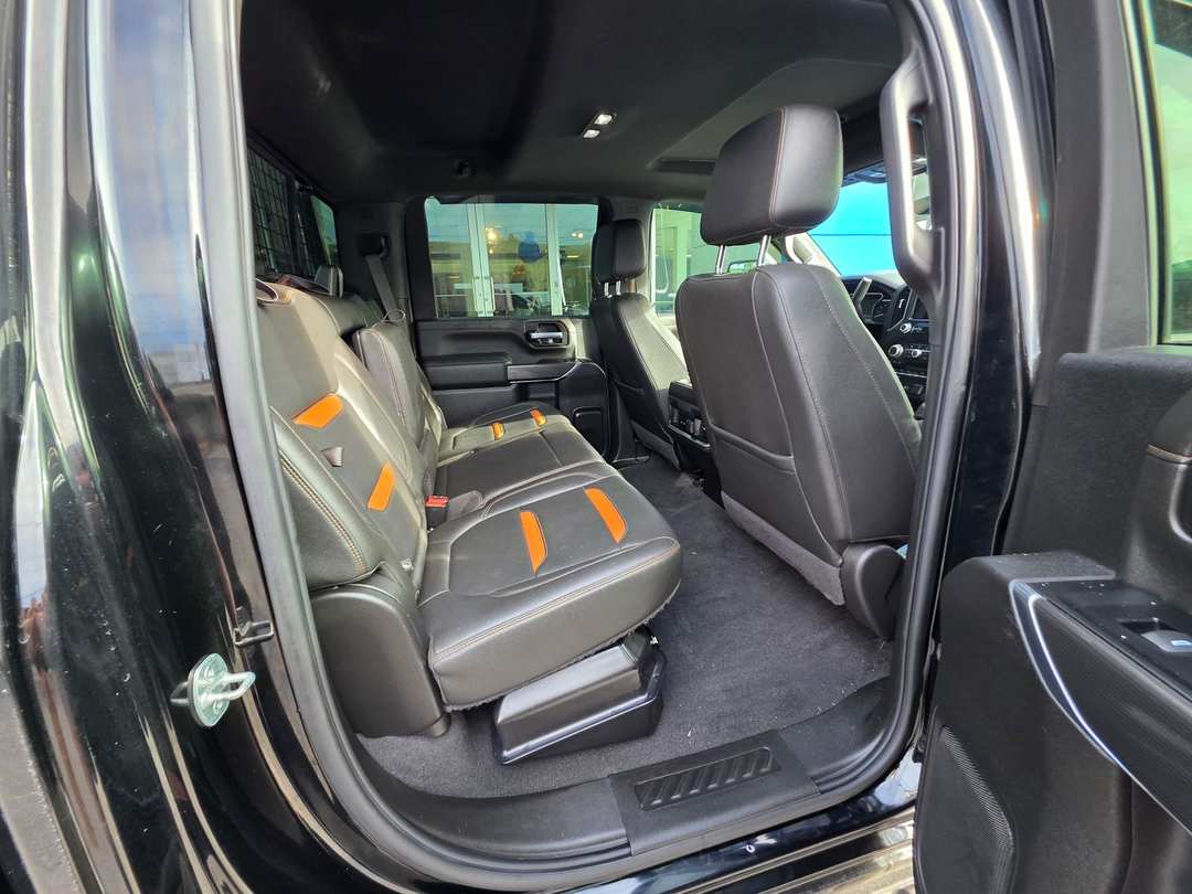 2022 GMC Sierra 2500Hd AT4 - Image 14