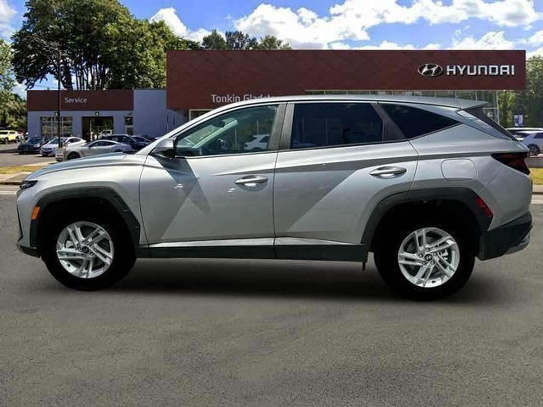 2026 Hyundai Tucson SE - Image 3