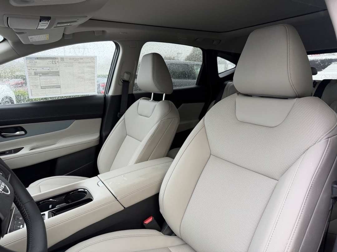 2026 Nissan Murano SL - Image 16