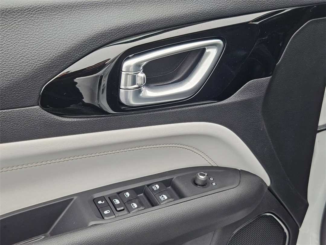 2026 Jeep Compass Limited - Image 11