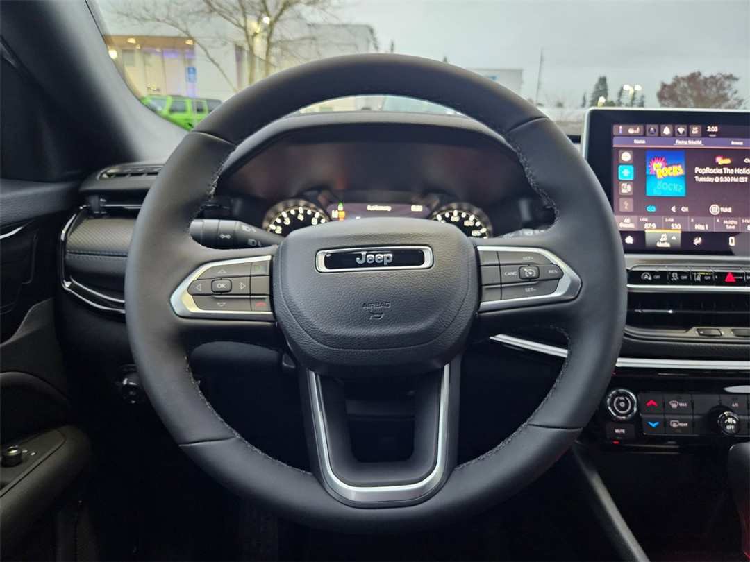 2026 Jeep Compass Latitude - Image 15