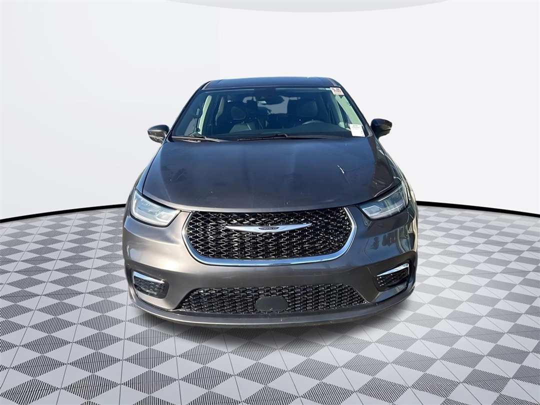 2023 Chrysler Pacifica Touring L - Image 8