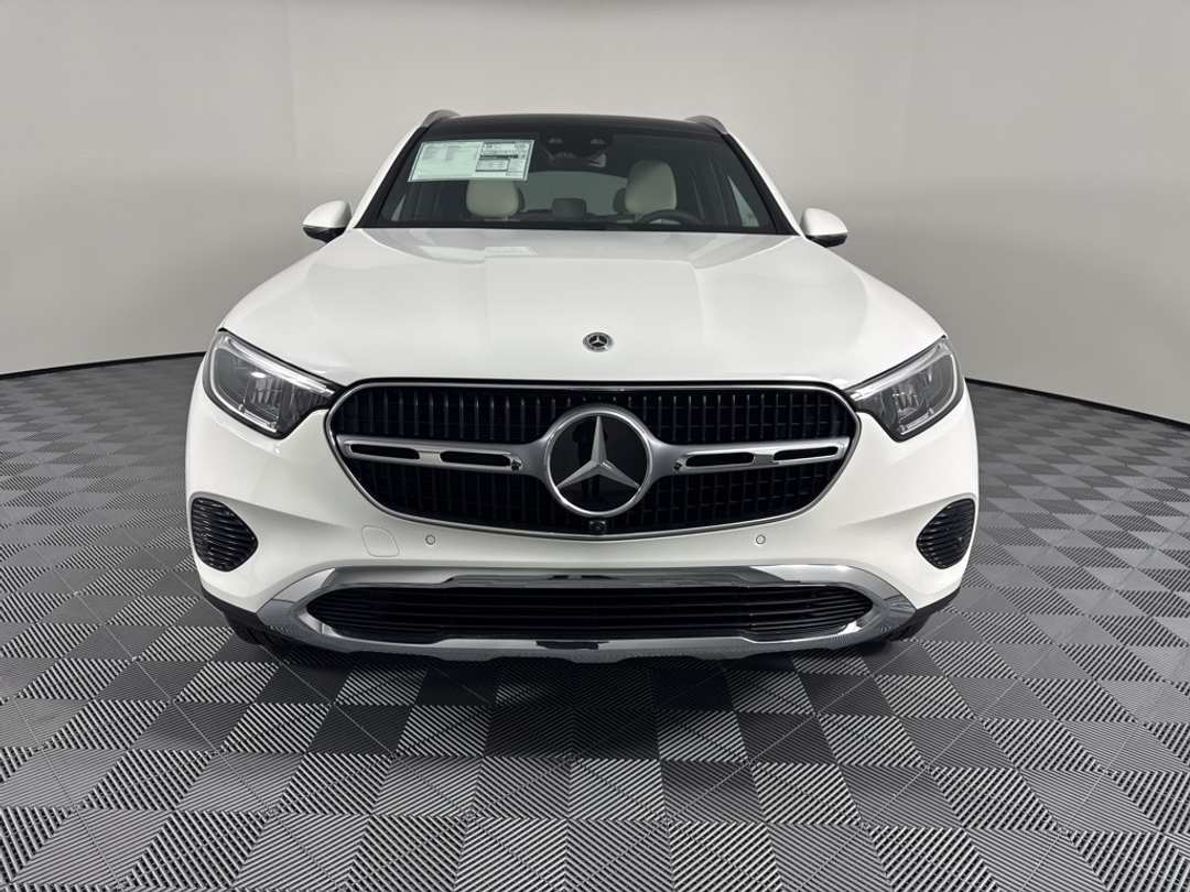 2026 Mercedes-Benz GLC GLC 300 - Image 2