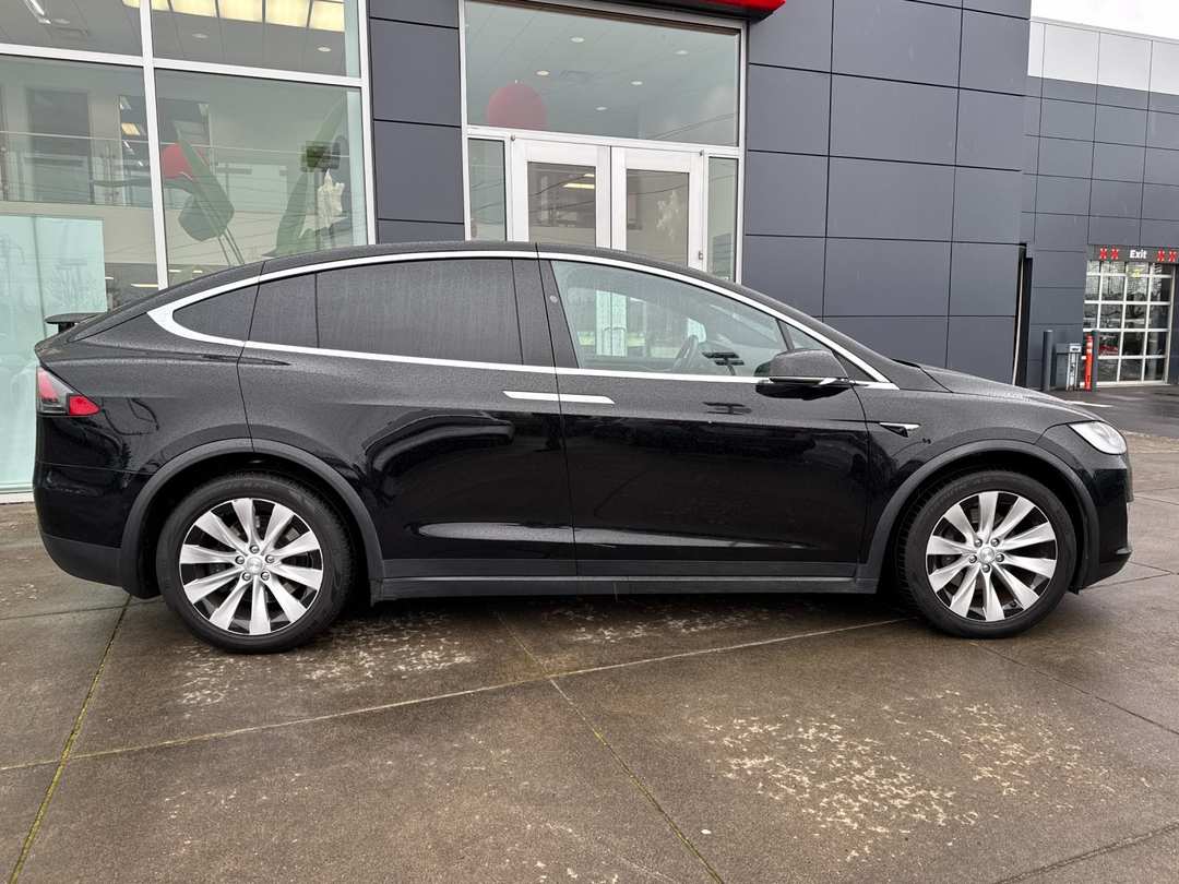 2020 Tesla Model X Long Range - Image 2