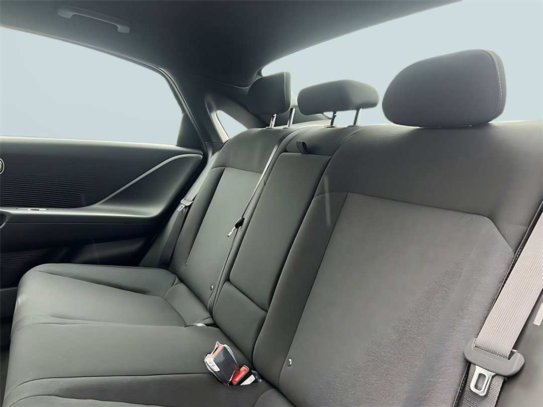 2025 Hyundai Ioniq 6 SE - Image 27