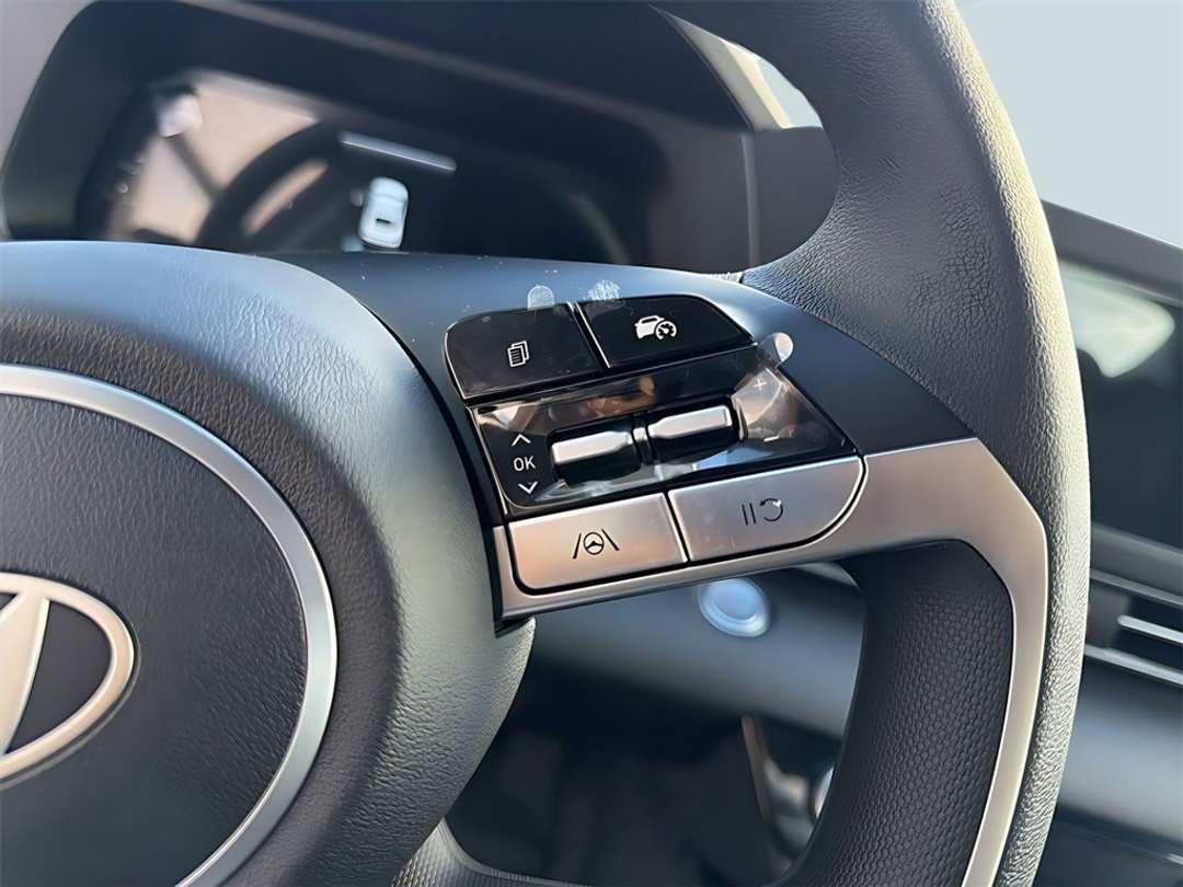 2026 Hyundai Elantra Blue - Image 21