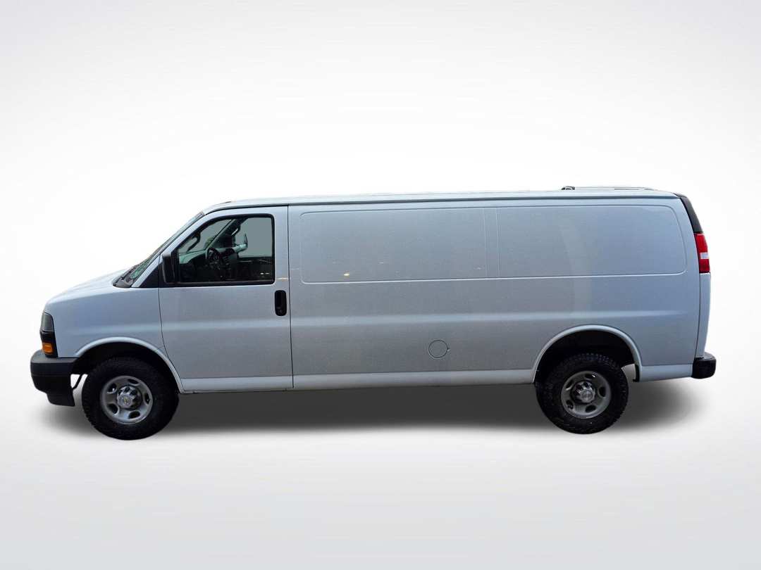 2023 Chevrolet Express 2500 Work - Image 9