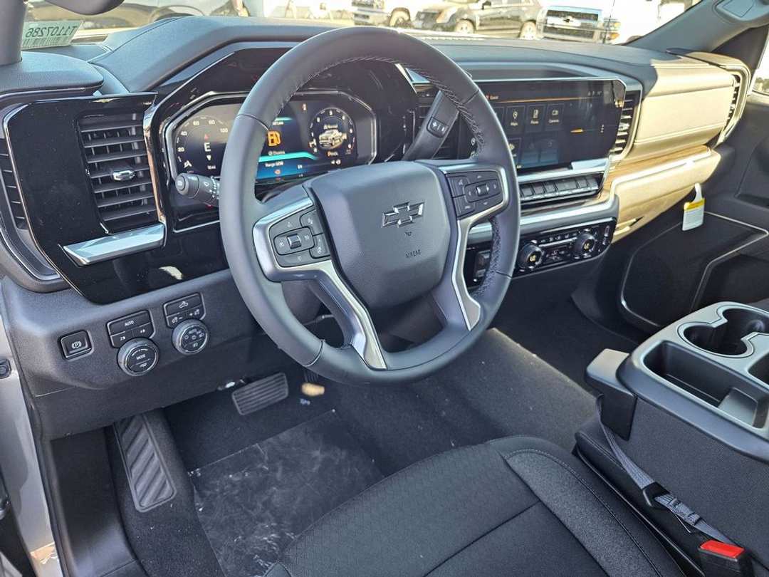 2026 Chevrolet Silverado 1500 RST - Image 13