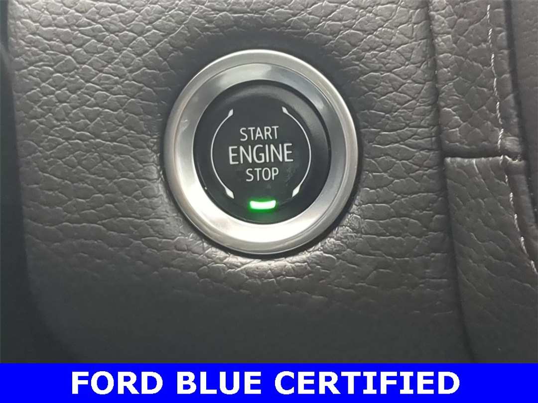 2024 GMC Yukon Denali - Image 16