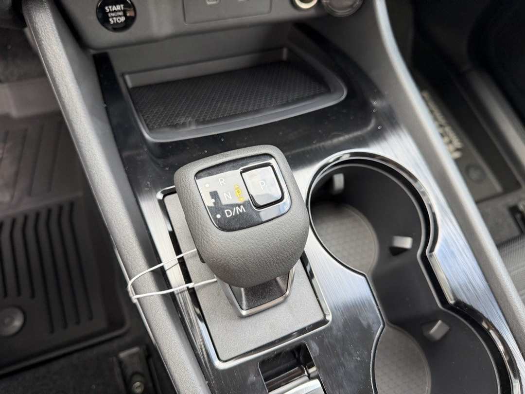 2026 Nissan Rogue Rock Creek - Image 23