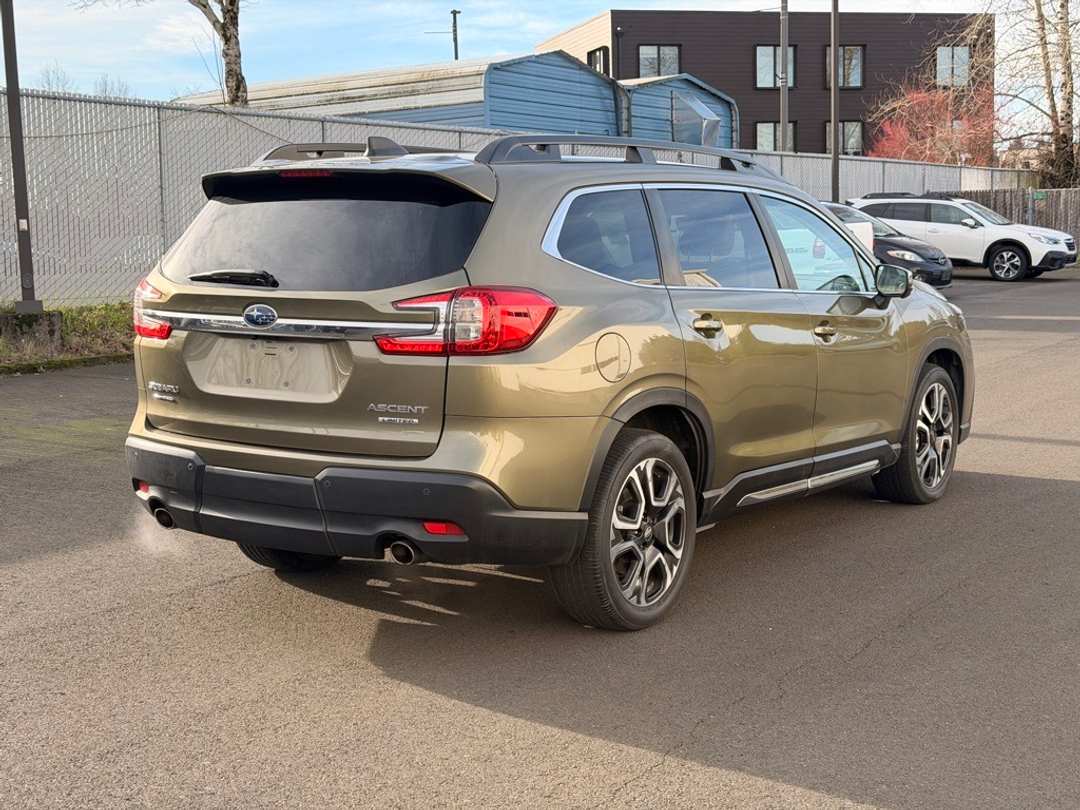 2023 Subaru Ascent Limited - Image 7