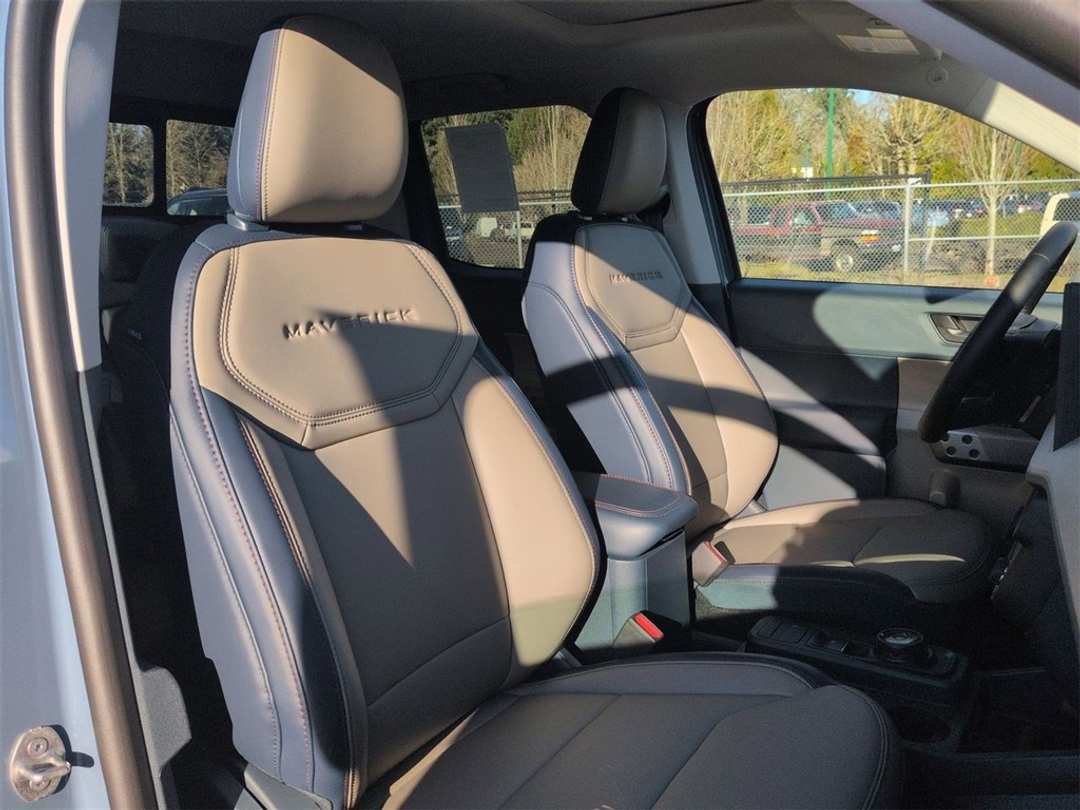 2026 Ford Maverick Lariat - Image 29