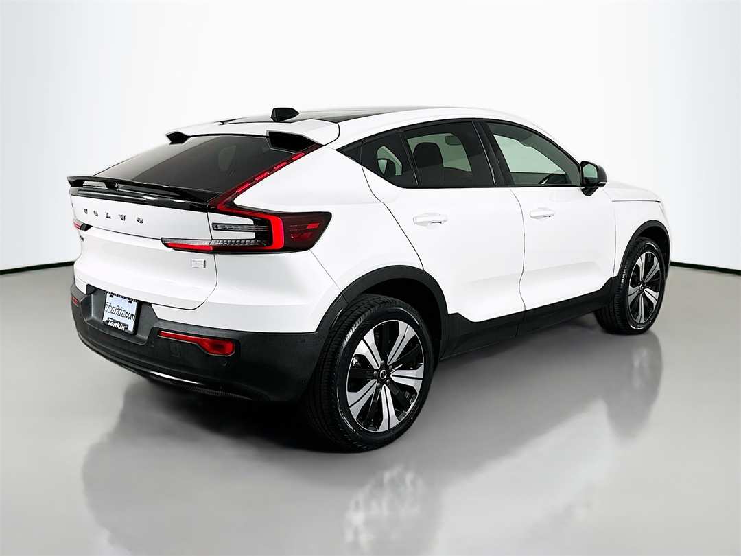 2023 Volvo C40 Recharge Pure Twin Plus - Image 7