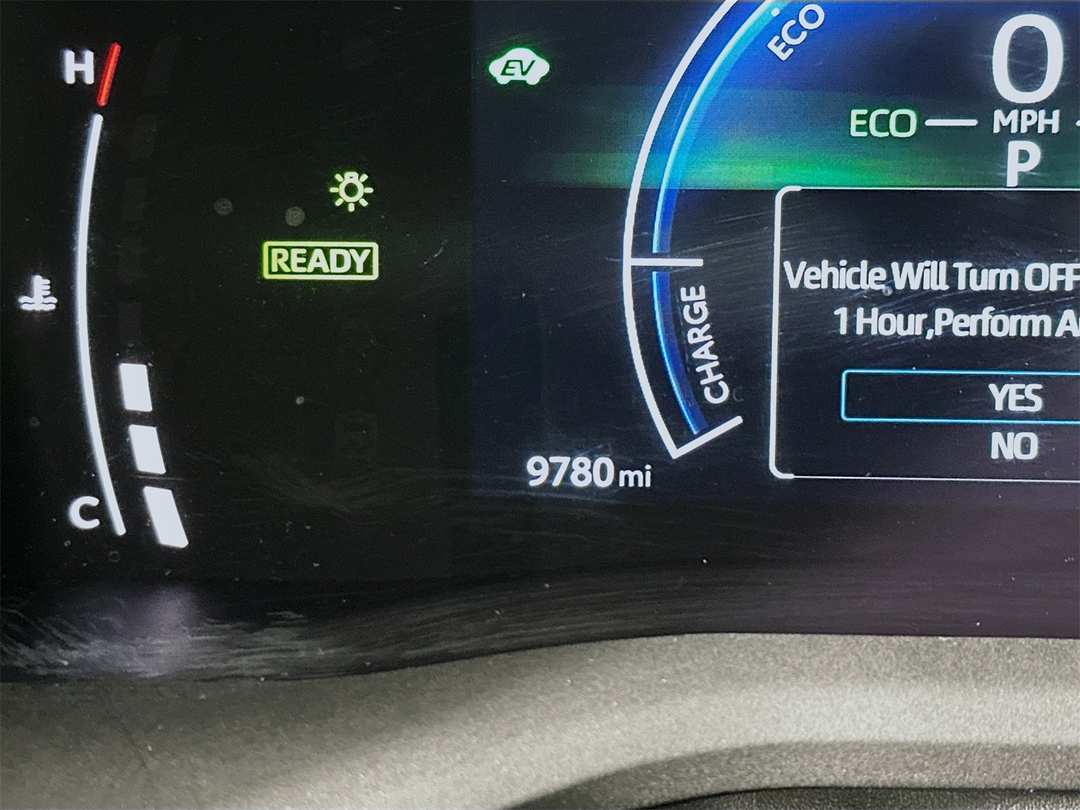 2025 Toyota Camry SE - Image 12