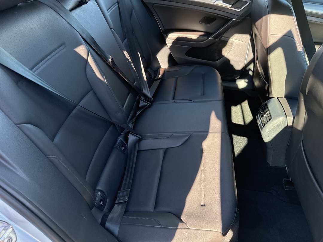 2015 Volkswagen E-Golf SEL Premium - Image 21